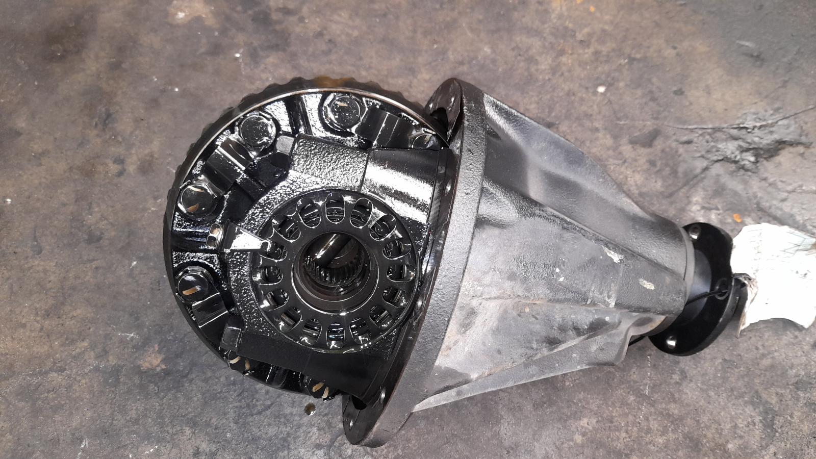 View Auto part Differential Centre Toyota Hiace 2014