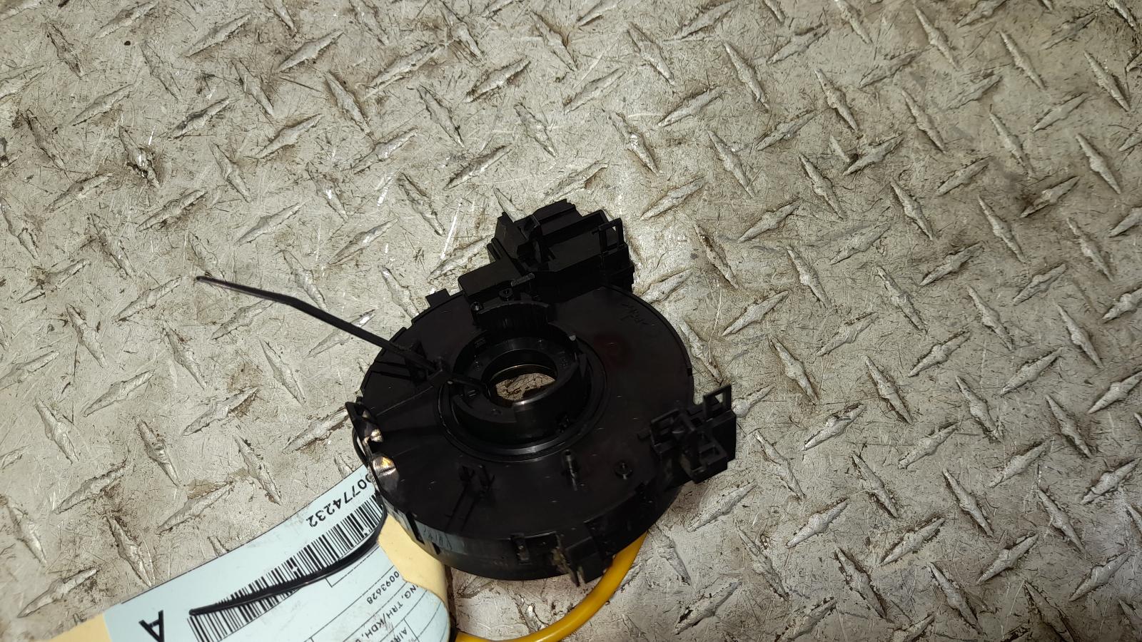 View Auto part Airbag Module/Sensor Toyota Hiace 2014