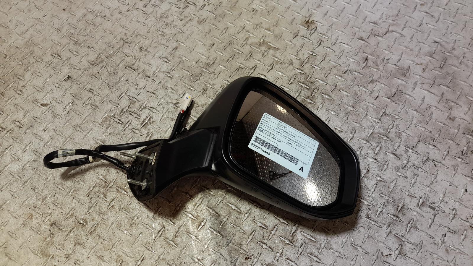 View Auto part Right Door Mirror Toyota Kluger 2022