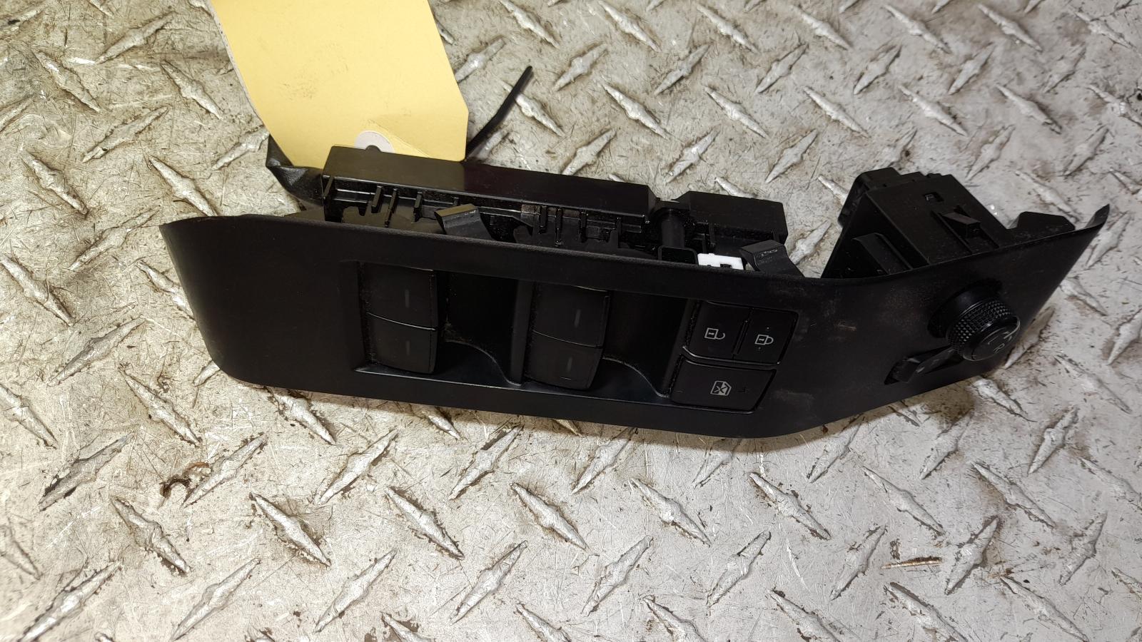 View Auto part Pwr Dr Wind Switch Toyota Kluger 2022