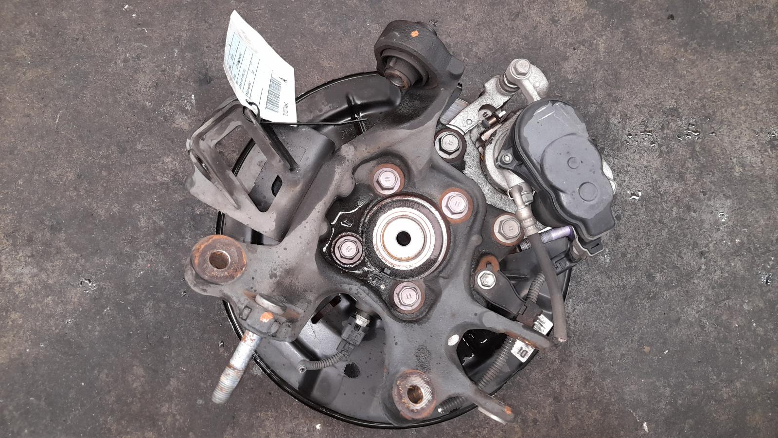 View Auto part Left Rear Hub Assembly Toyota Kluger 2022