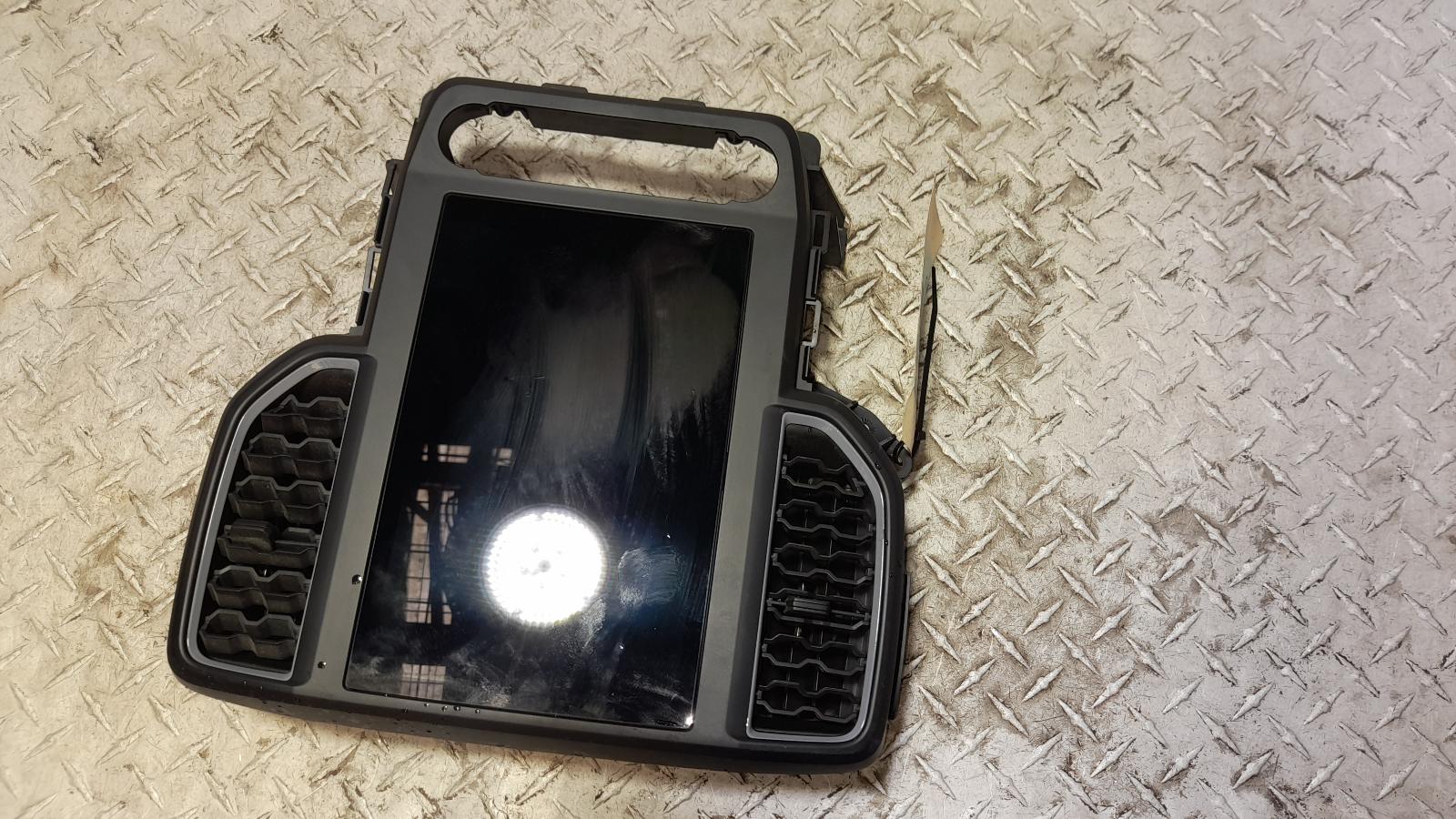 View Auto part Radio/Cd/Dvd/Sat/Tv Ford Ranger 2024