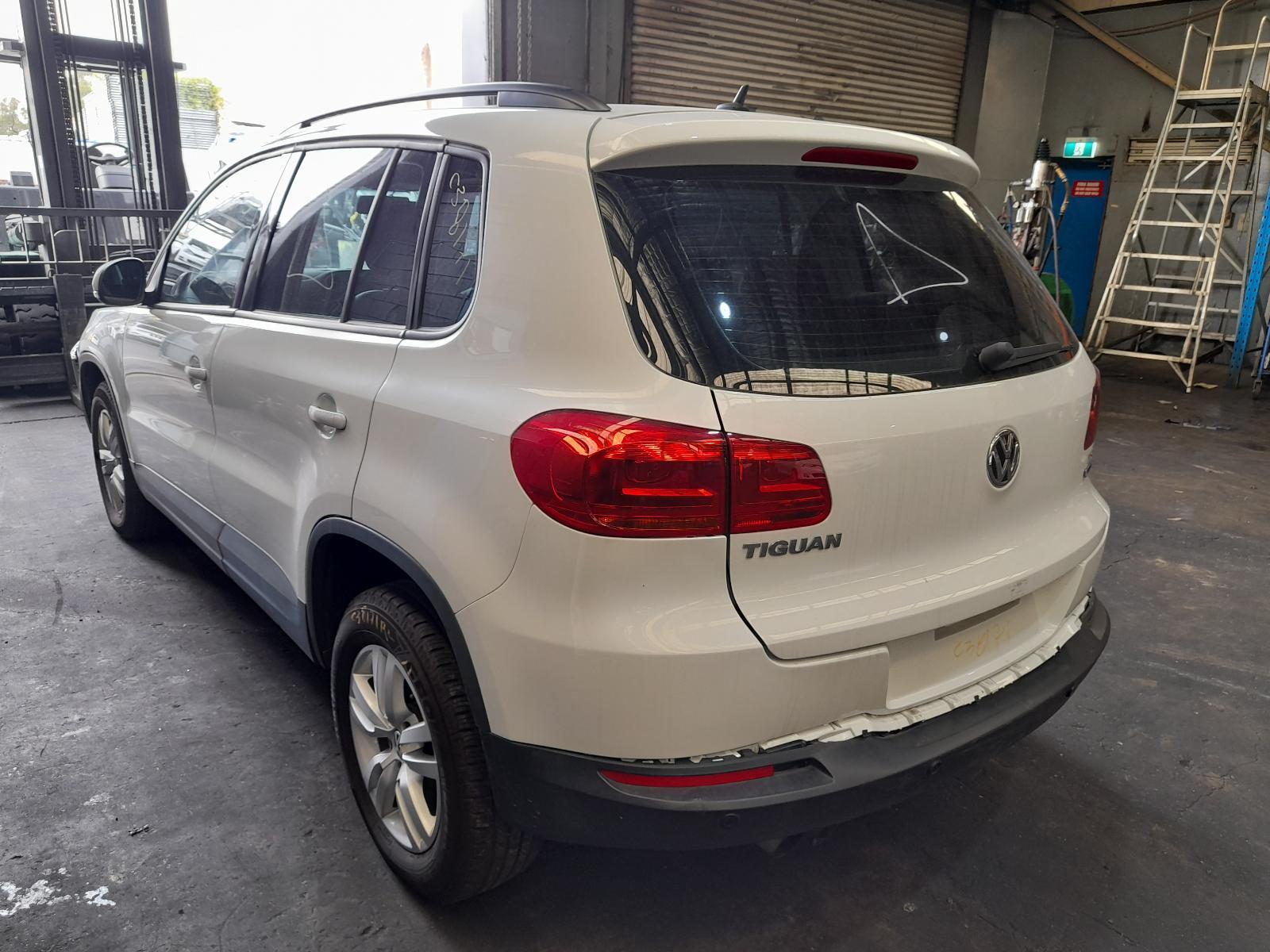View Auto part Trans/Gearbox Volkswagen Tiguan 2016