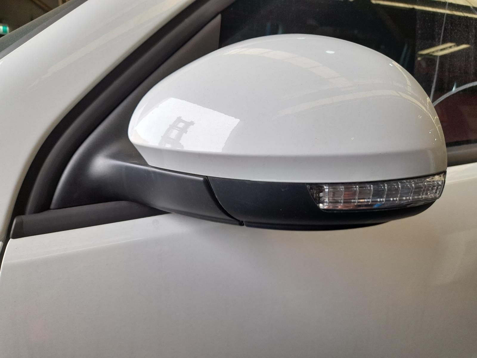 View Auto part Left Door Mirror Volkswagen Tiguan 2016
