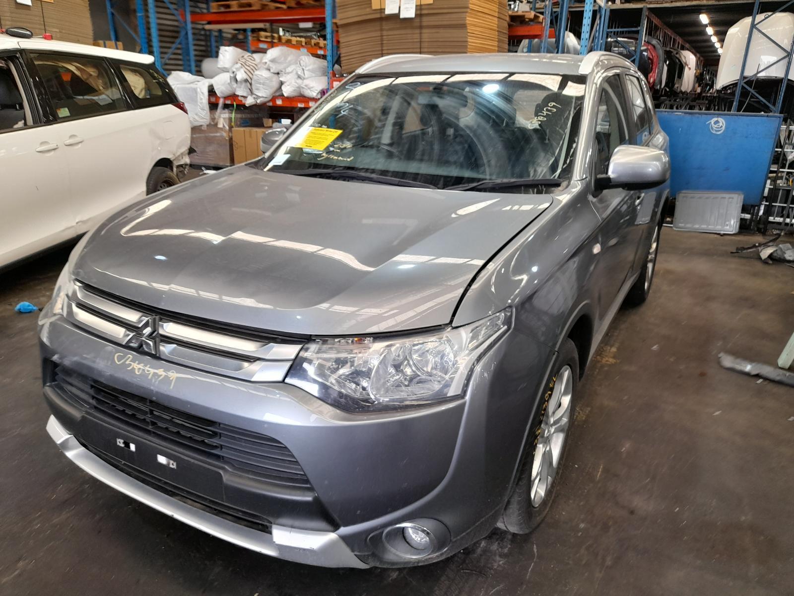 View Auto part Trans/Gearbox Mitsubishi Outlander 2015