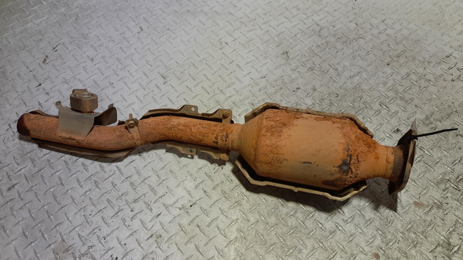 View Auto part Catalytic Converter Mitsubishi Outlander 2015