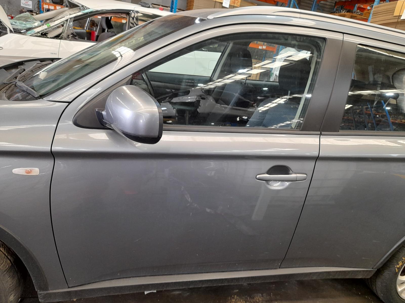 View Auto part Left Front Door Mitsubishi Outlander 2015