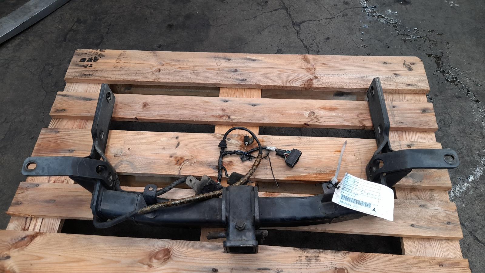 View Auto part Towbar Holden Captiva 2012