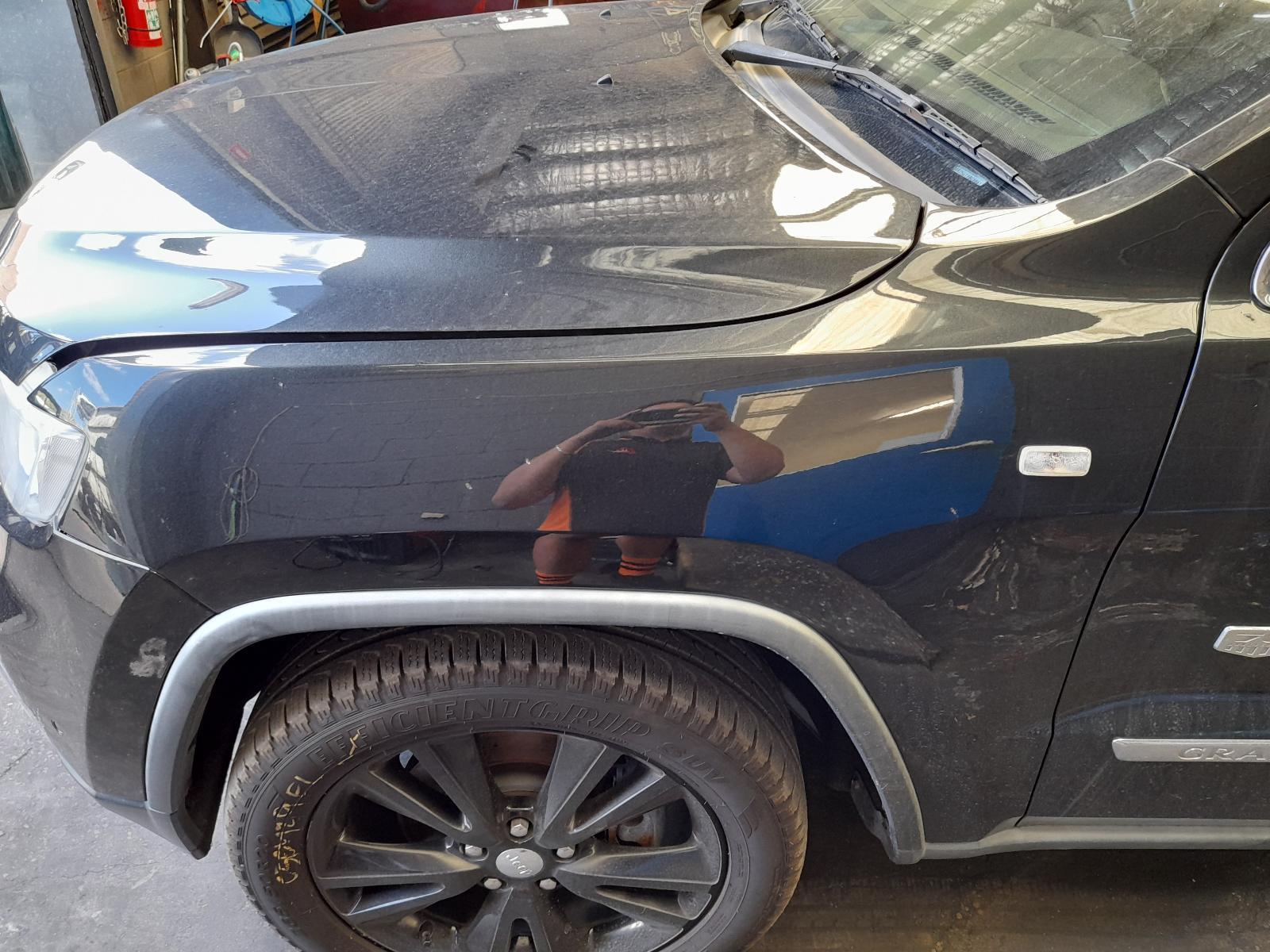 View Auto part Left Guard Jeep Grandcherokee 2011