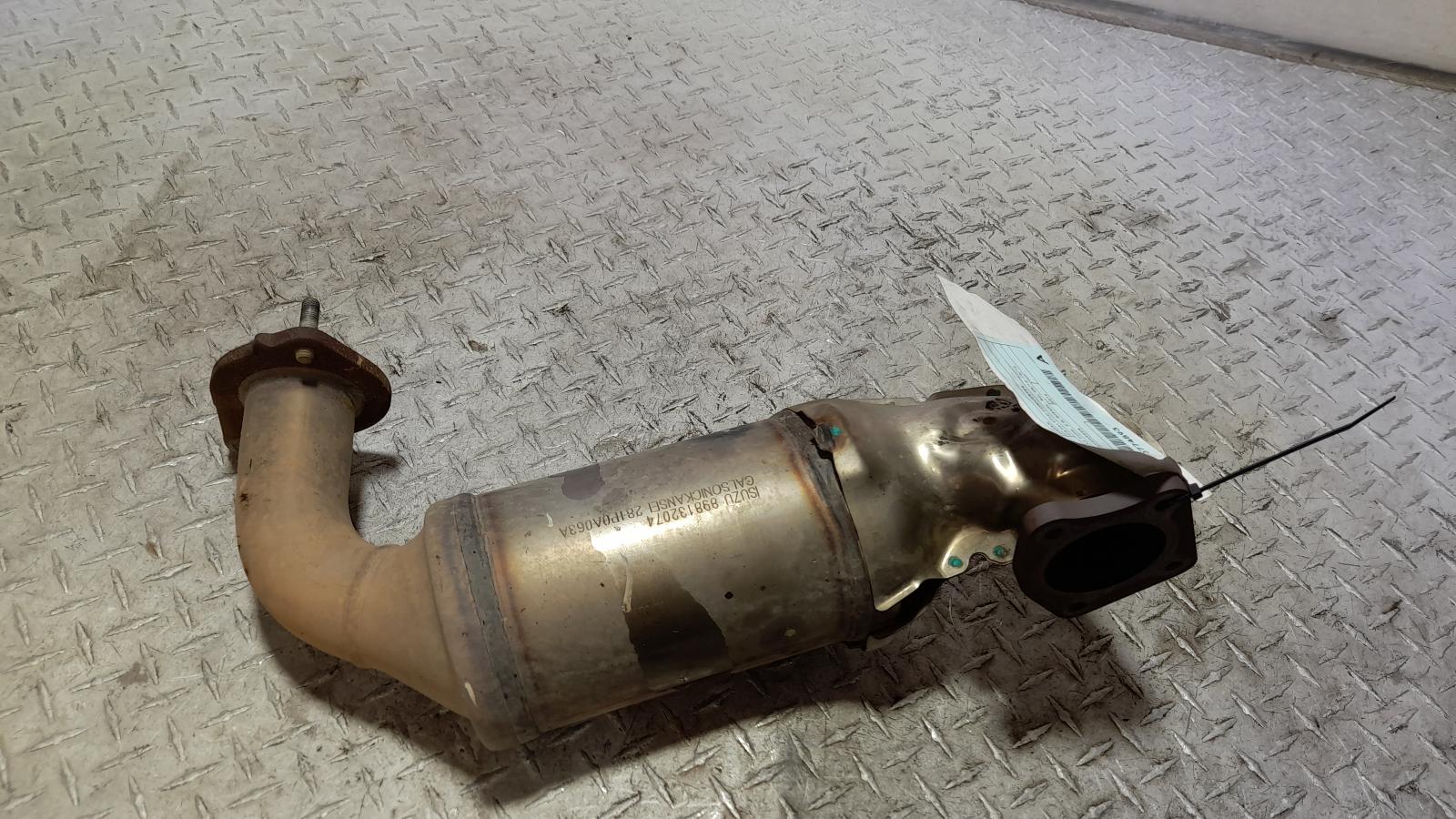 View Auto part Catalytic Converter Isuzu Dmax 2016