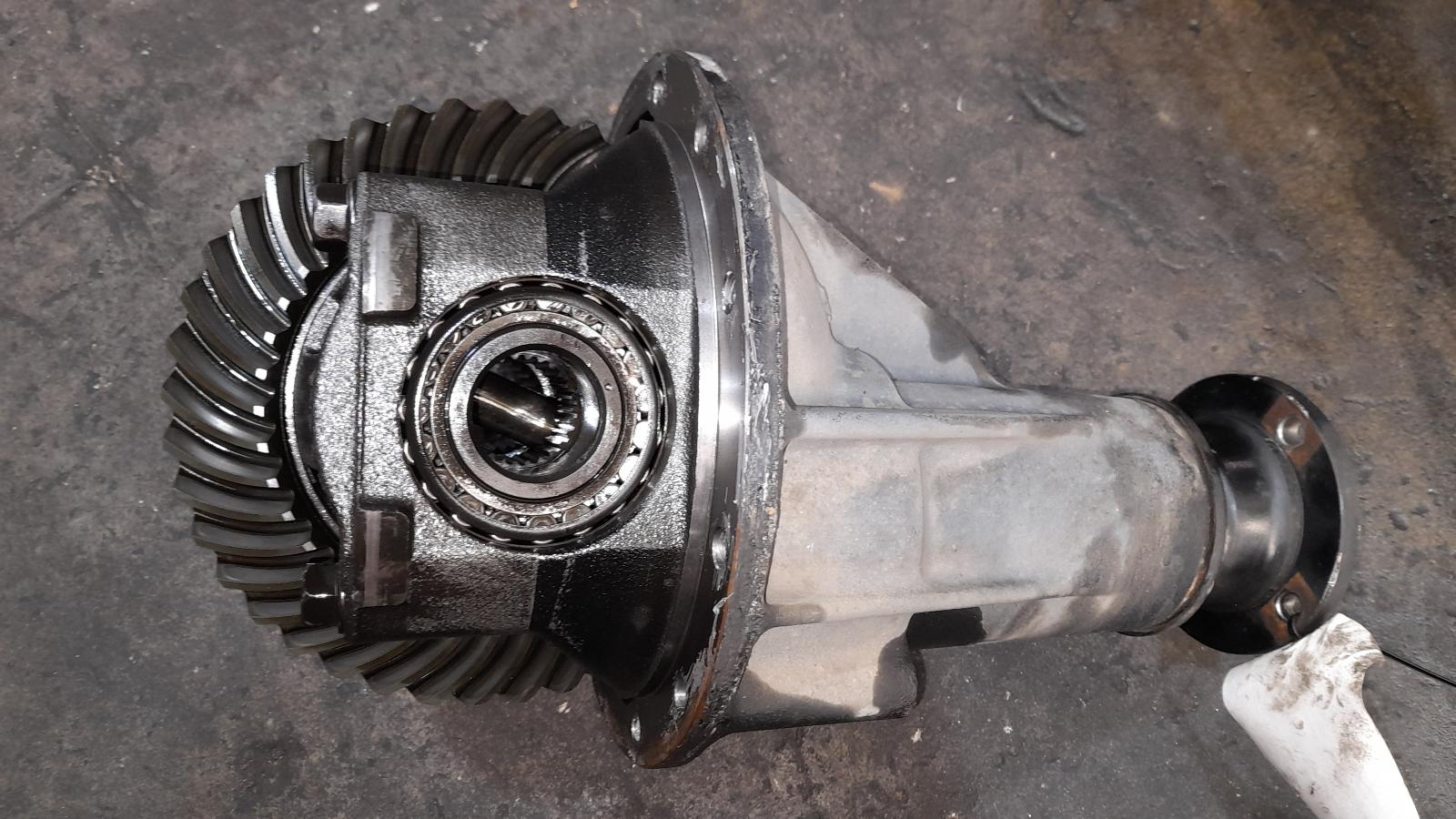 View Auto part Differential Centre Isuzu Dmax 2016