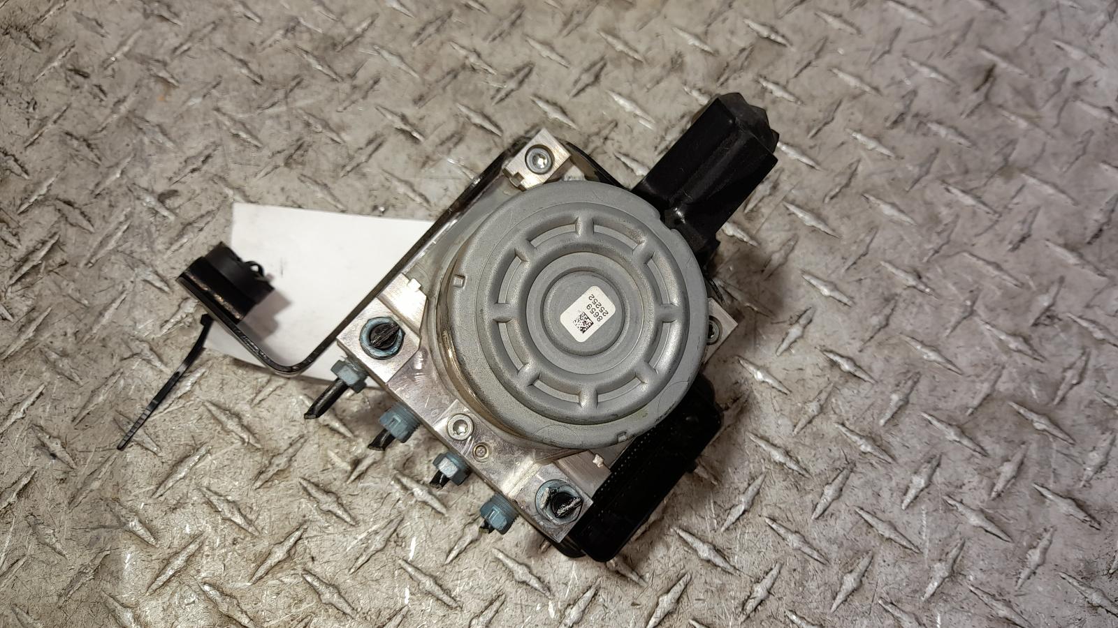 View Auto part Abs Pump/Modulator Bmw 3 Series 2016