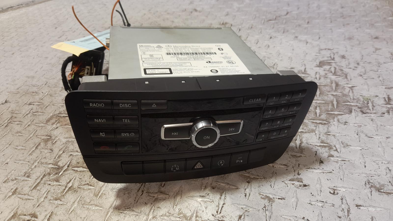 View Auto part Radio/Cd/Dvd/Sat/Tv Mercedes A Class 2015