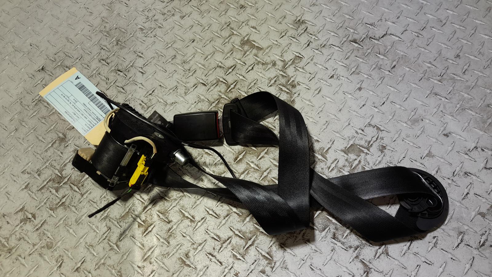 View Auto part Seatbelt/Stalk Volkswagen Transporter 2013