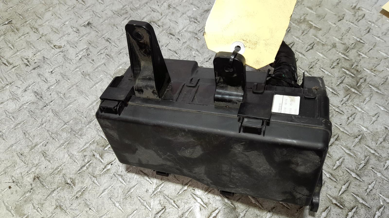 View Auto part Fuse Box Hyundai Iload/imax 2020