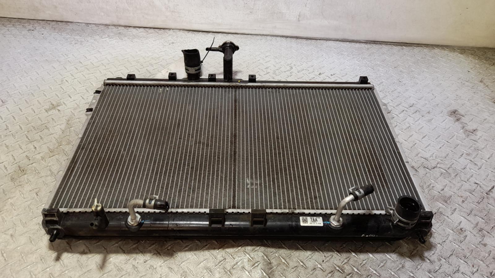 View Auto part Radiator Hyundai Iload/imax 2020