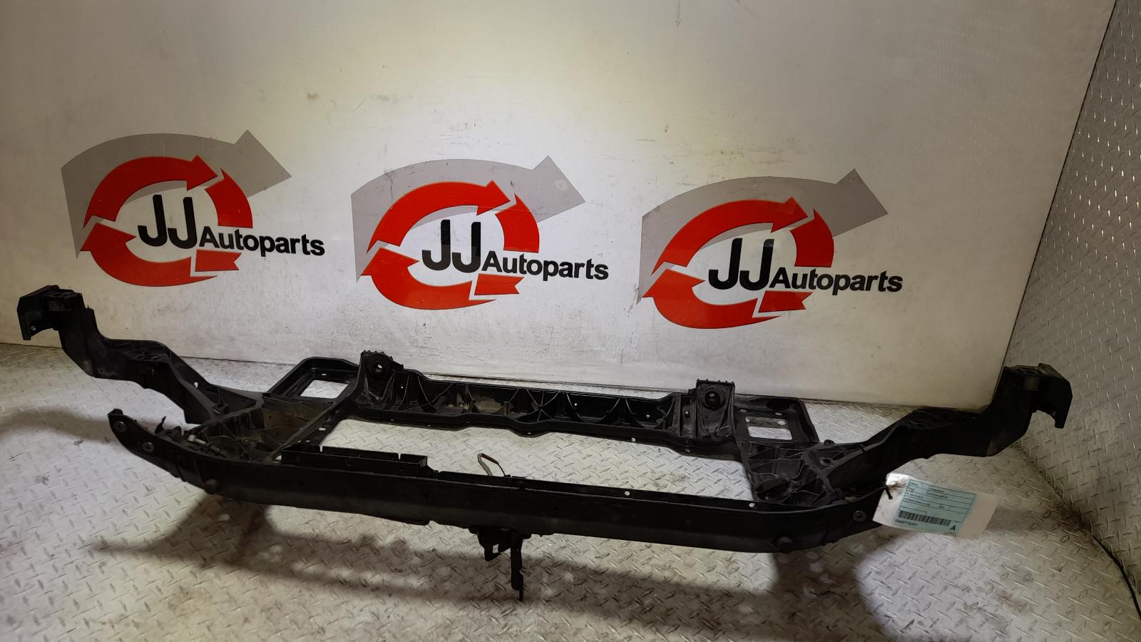 View Auto part Radiator Support Hyundai Iload/imax 2020