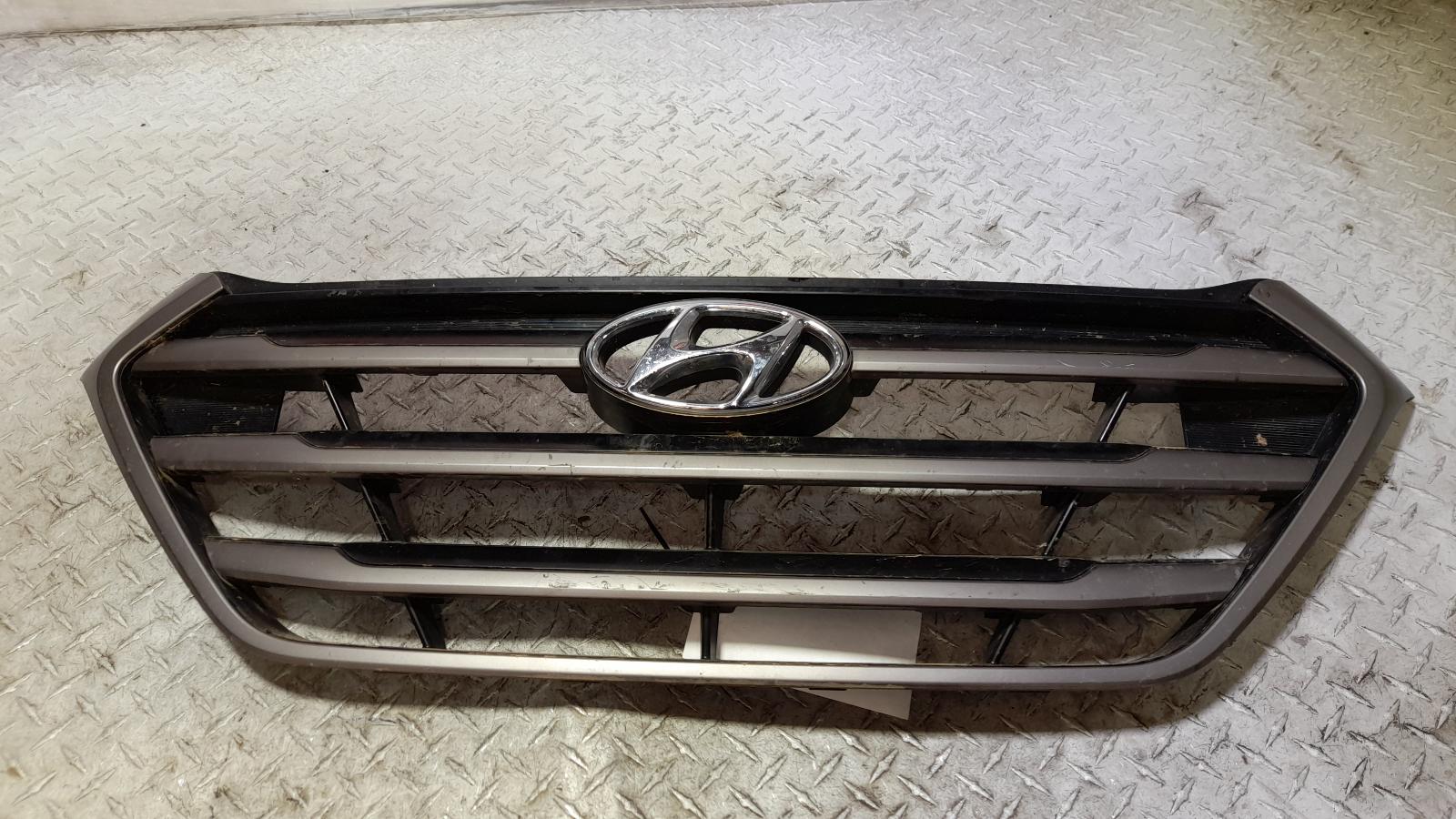 View Auto part Grille Hyundai Tucson 2016
