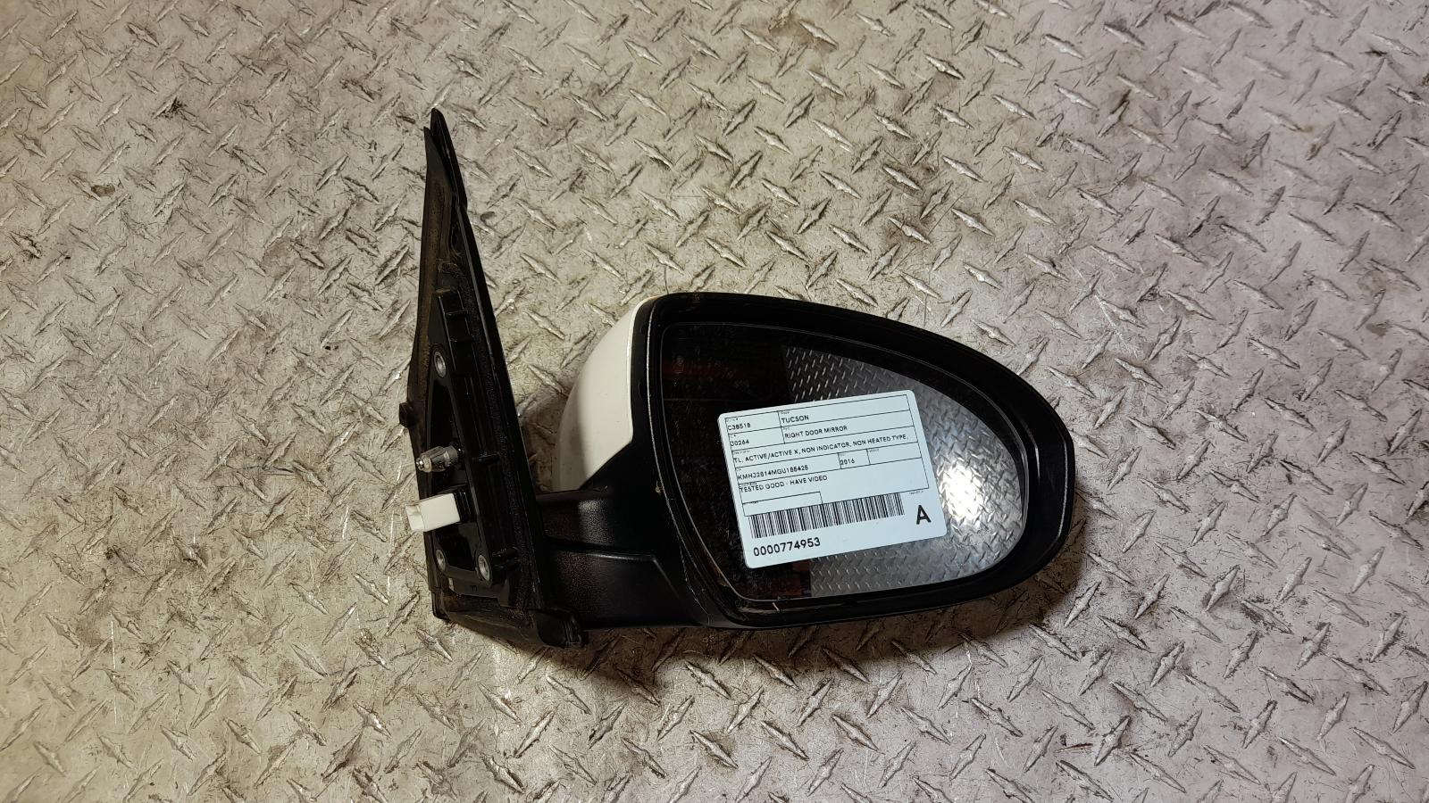 View Auto part Right Door Mirror Hyundai Tucson 2016