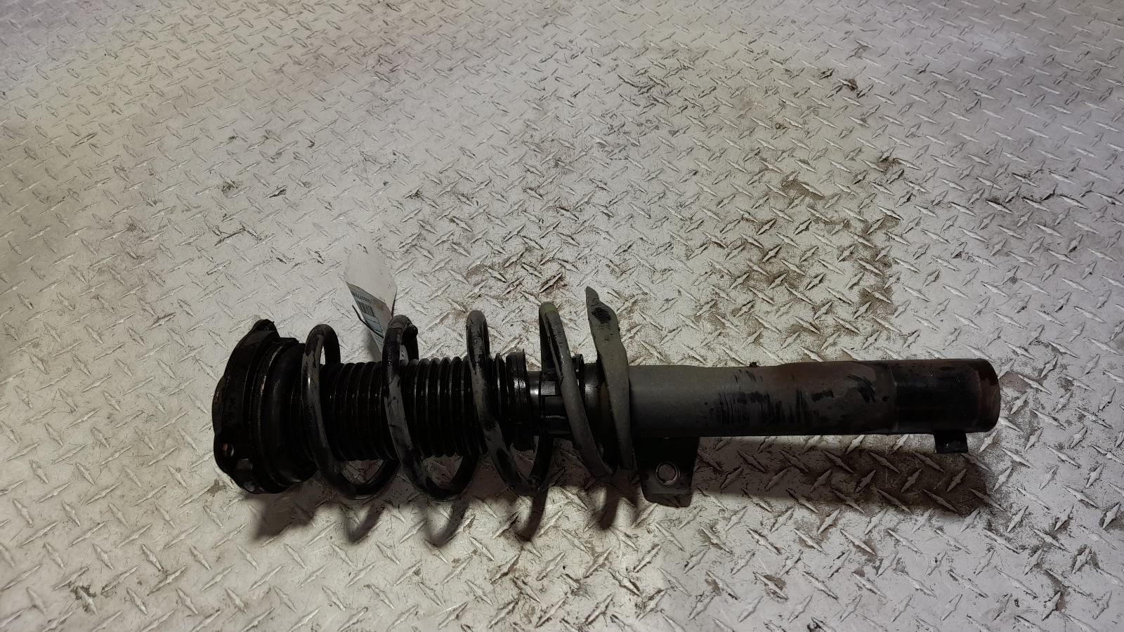 View Auto part Right Front Strut Audi Q3 2013