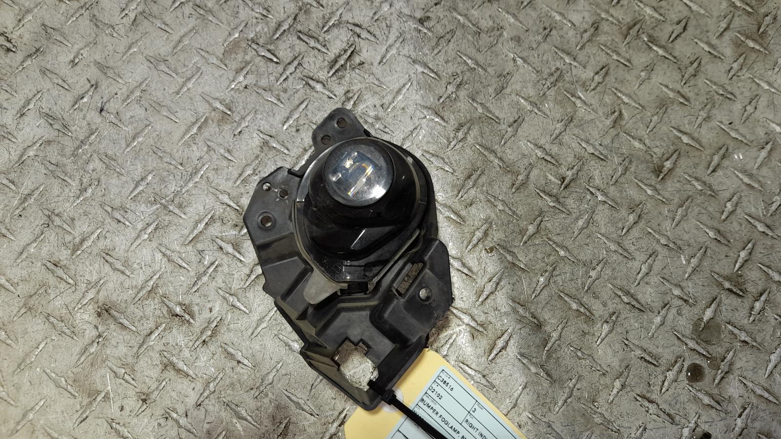 View Auto part Right Indicator/Fog/Side Mazda 3 2017