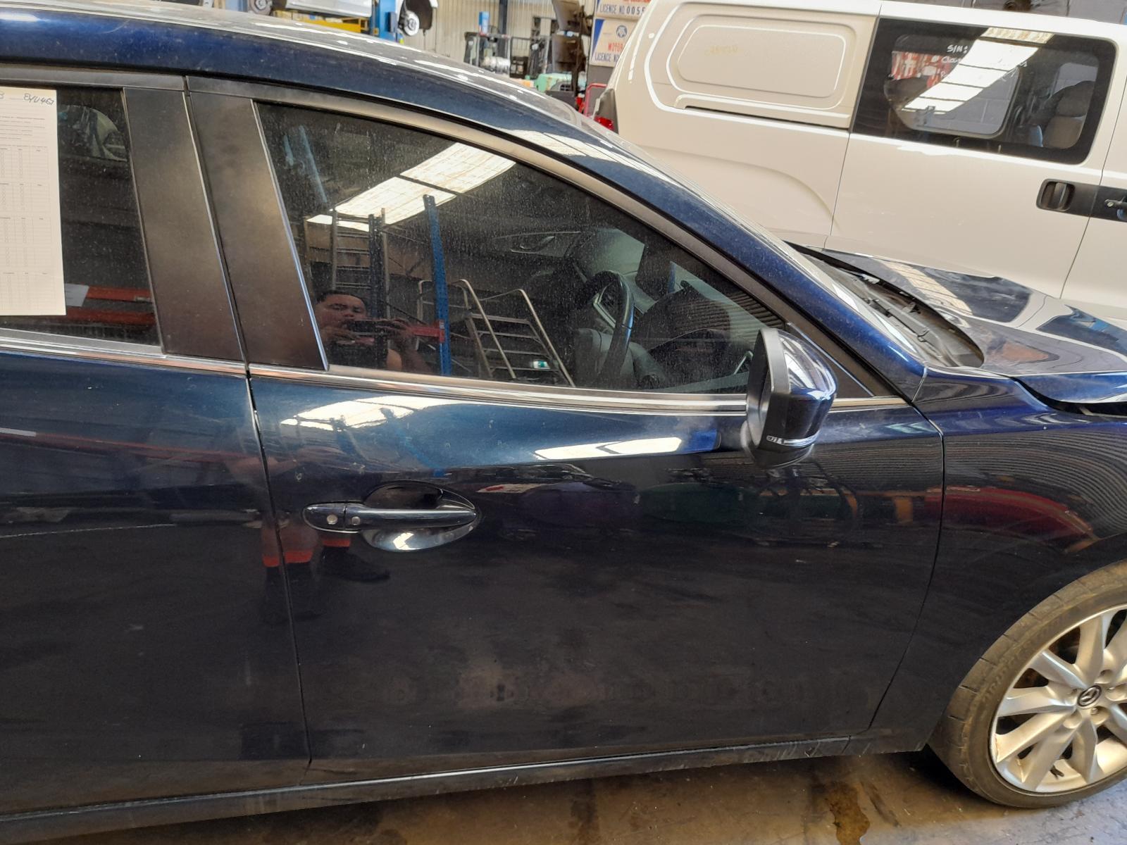 View Auto part Right Front Door Mazda 3 2017