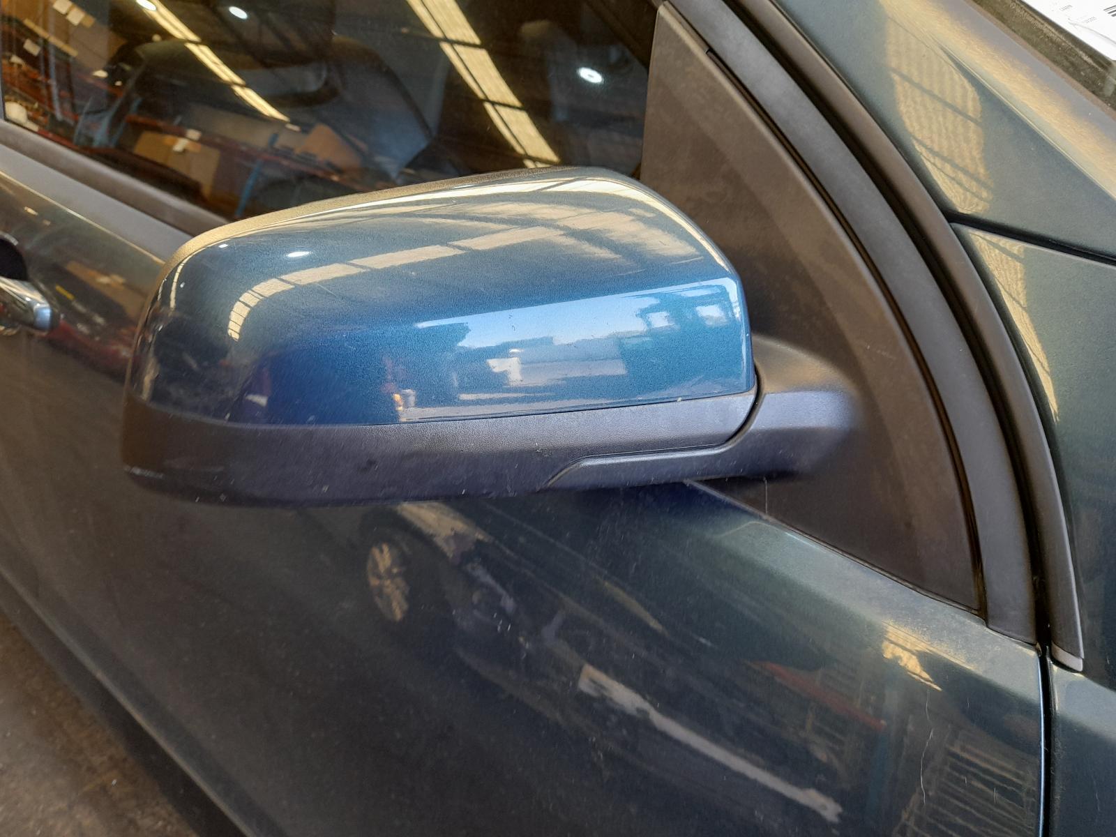 View Auto part Right Door Mirror Holden Commodore 2011