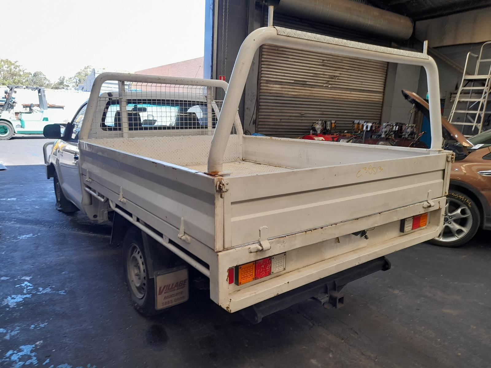 View Auto part Trans/Gearbox Toyota Hilux 2011