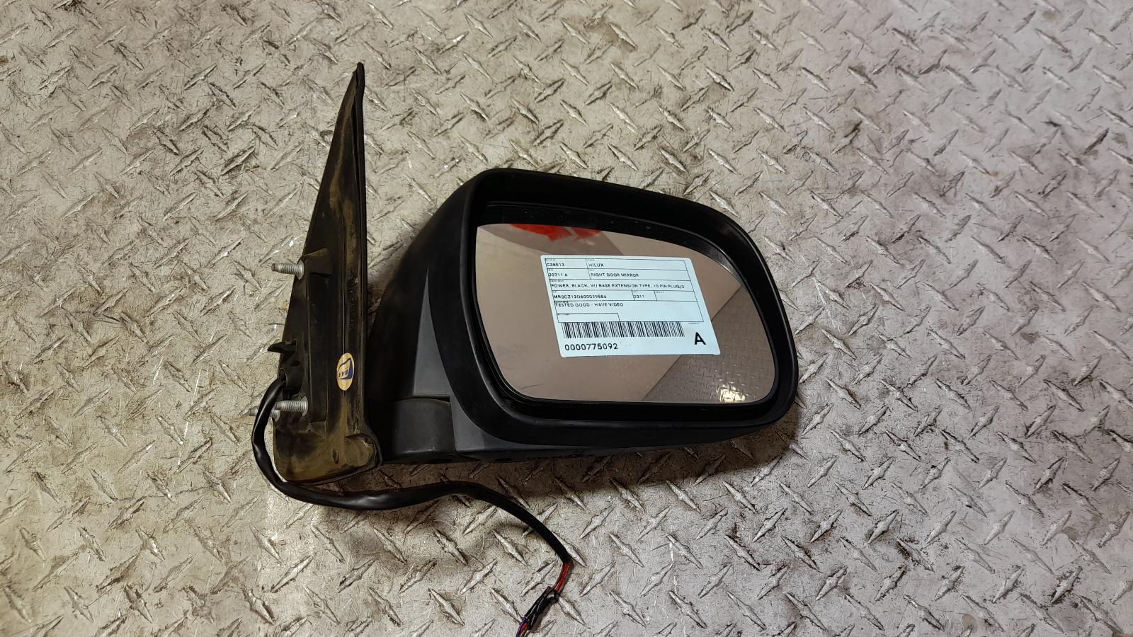 View Auto part Right Door Mirror Toyota Hilux 2011