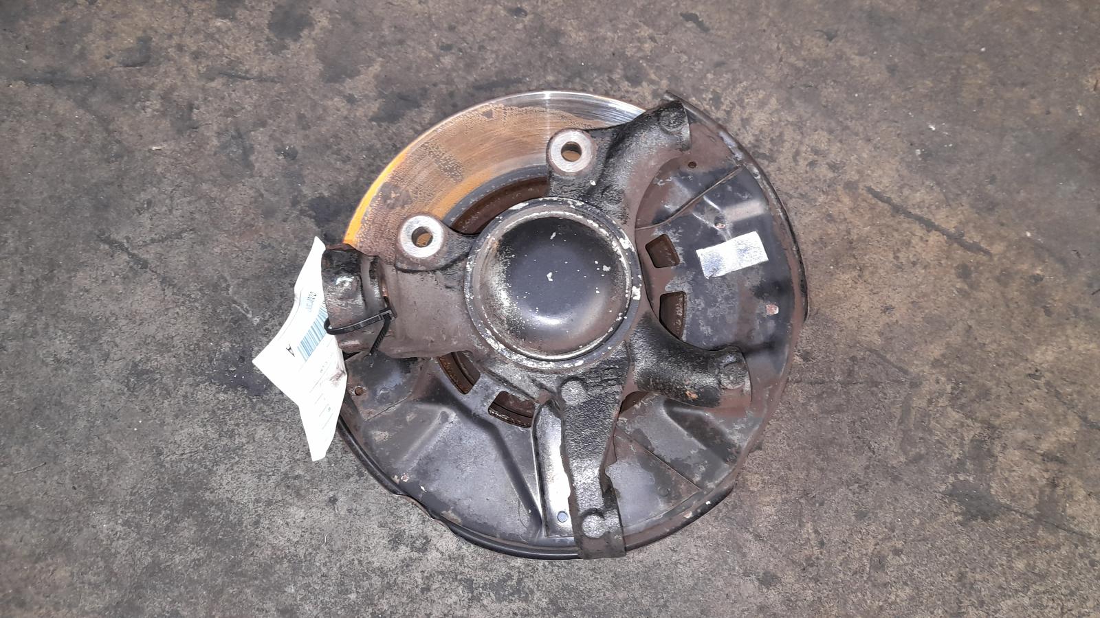 View Auto part Right Front Hub Assembly Toyota Hilux 2011
