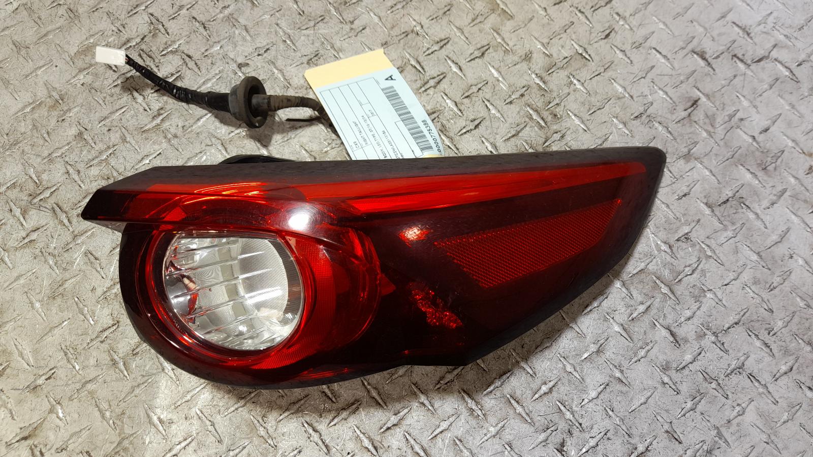 View Auto part Right Taillight Mazda Cx9 2017
