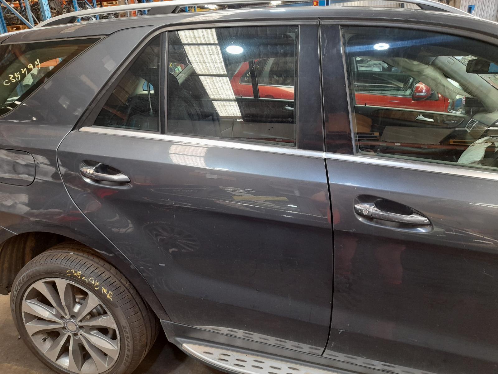 View Auto part Right Rear Door Sliding Mercedes M Class 2013