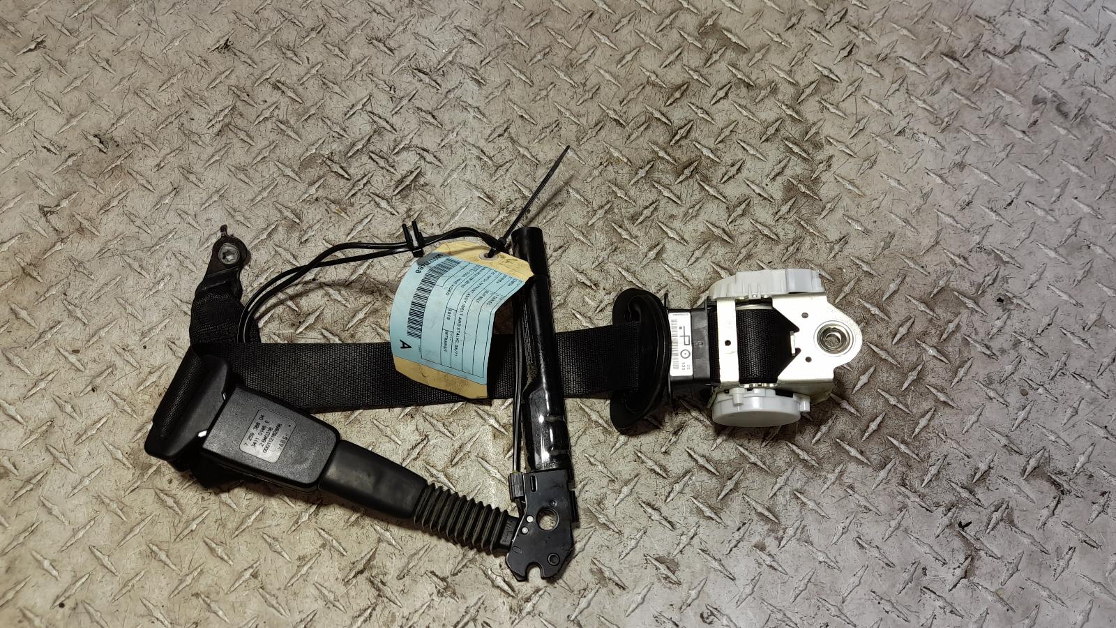 View Auto part Seatbelt/Stalk Bmw 1 Series 2018