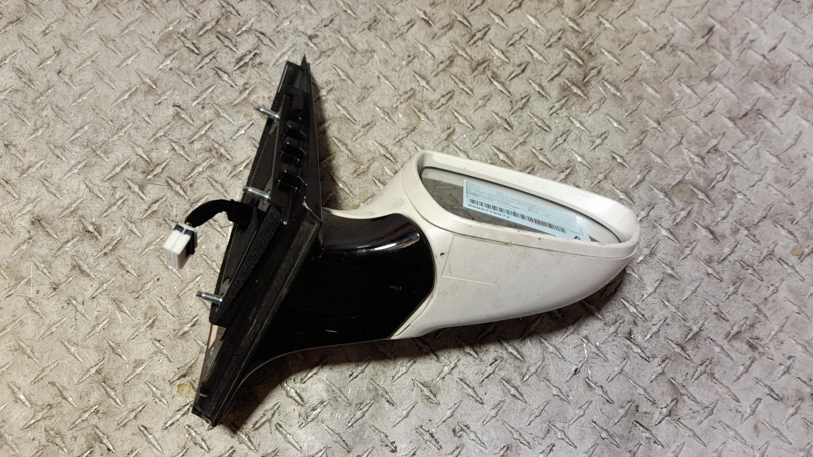 View Auto part Right Door Mirror Hyundai I40 2014