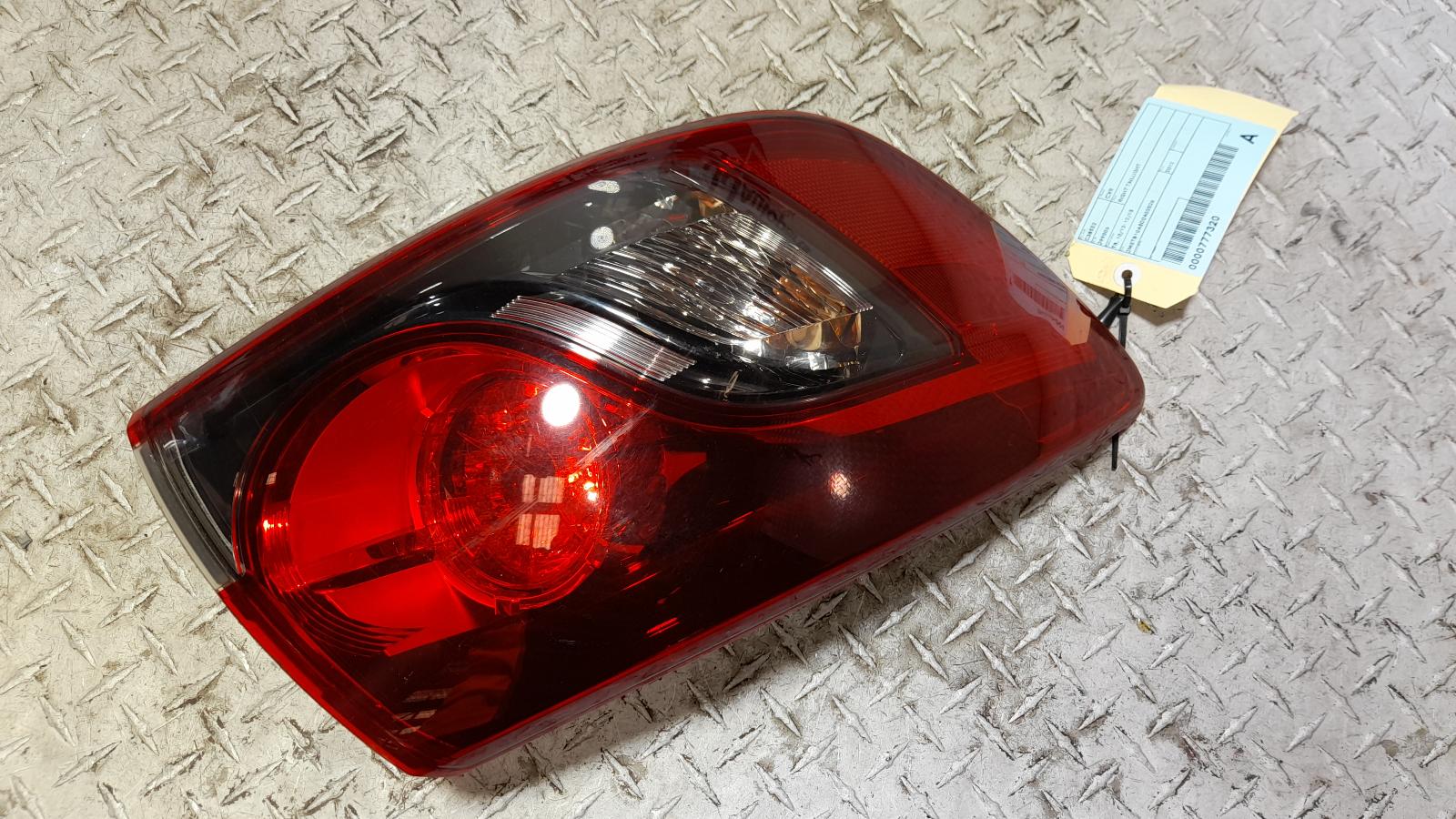 View Auto part Right Taillight Mazda Cx9 2012