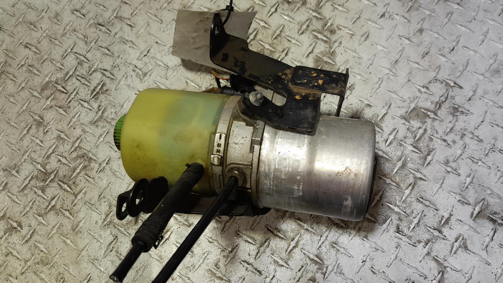 View Auto part Steering Pump Audi A1 2013