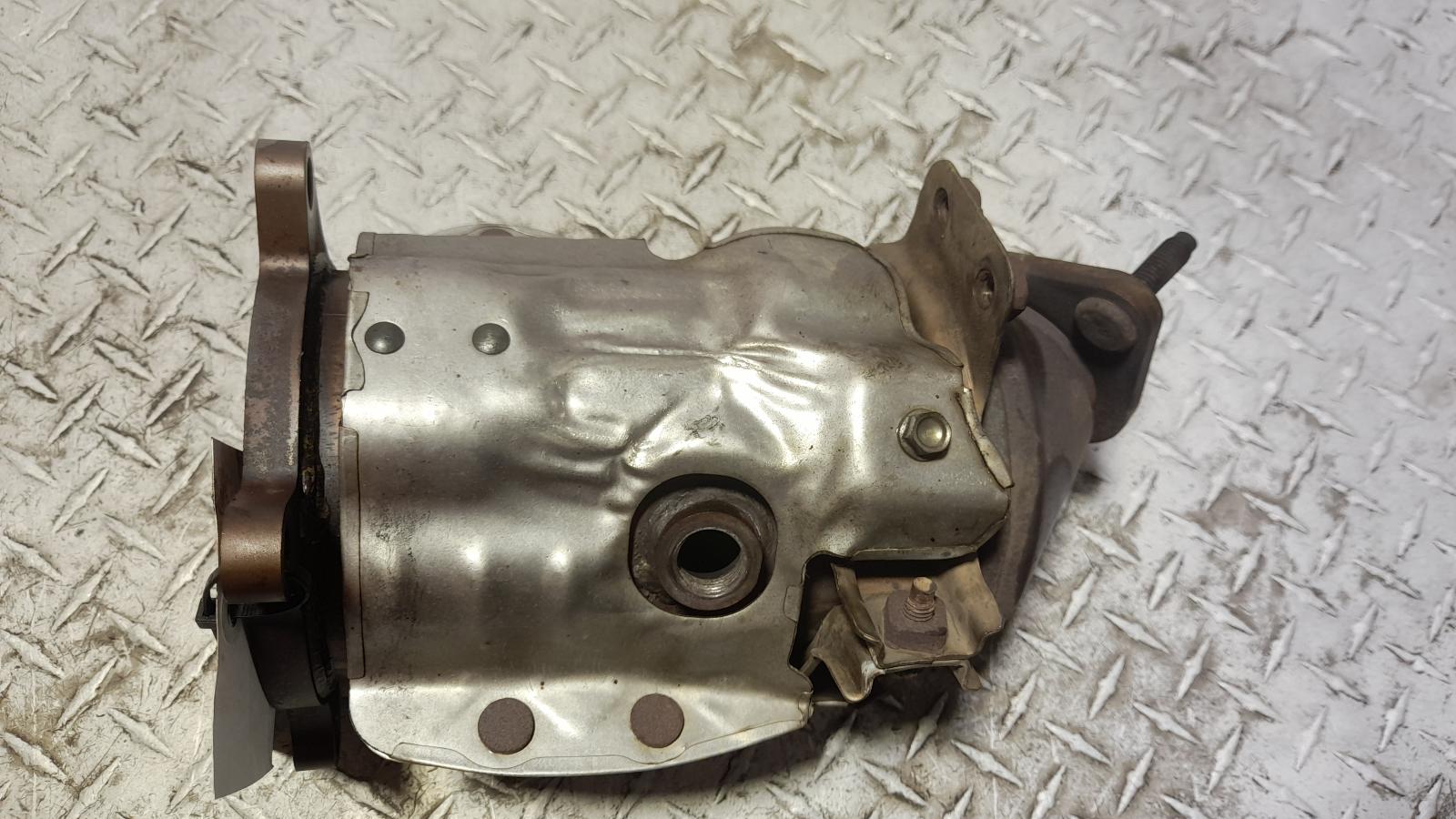 View Auto part Catalytic Converter Mazda Cx9 2011