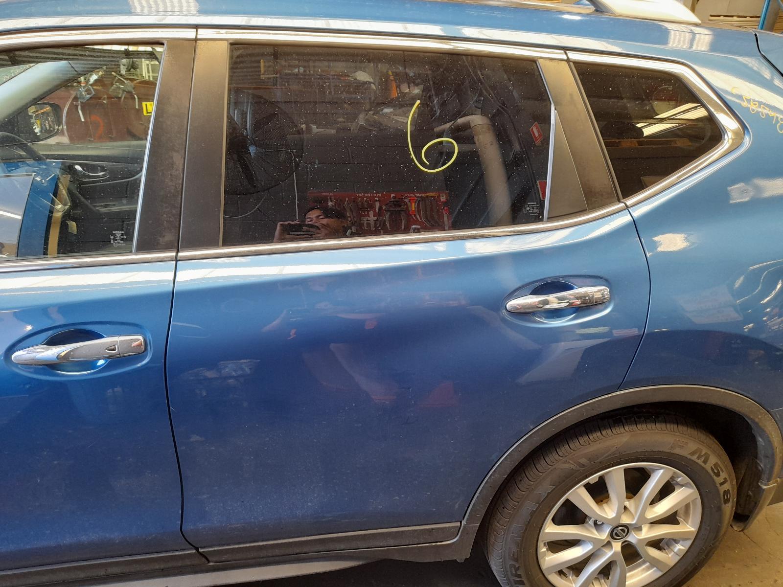 View Auto part Left Rear Door/Sliding Nissan Xtrail 2019