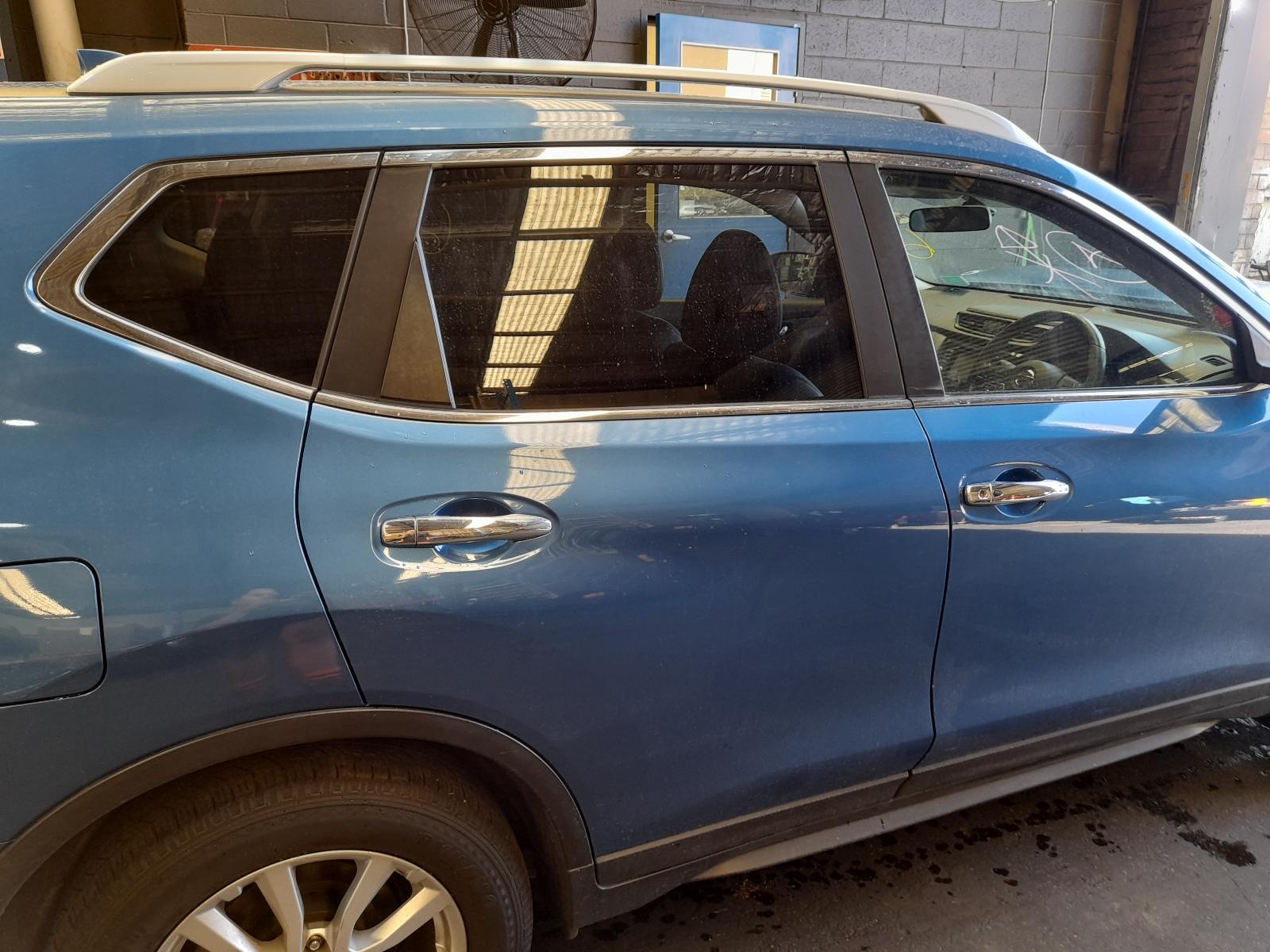 View Auto part Right Rear Door Sliding Nissan Xtrail 2019