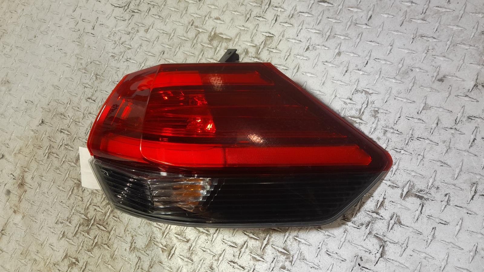 View Auto part Right Taillight Nissan Xtrail 2019
