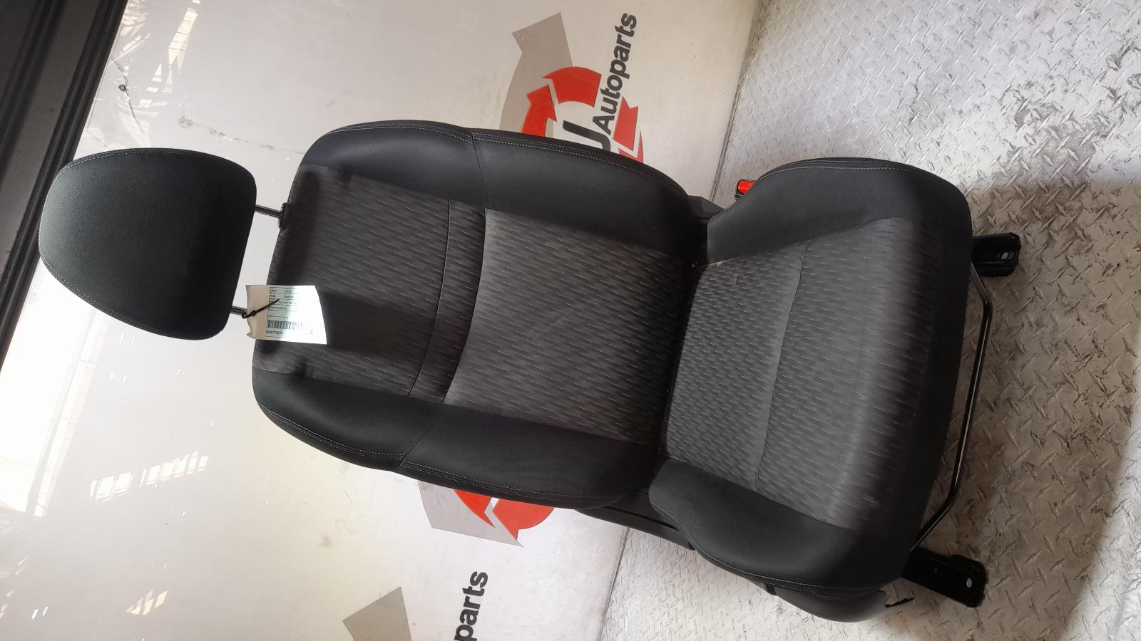 View Auto part Front Seat Nissan Xtrail 2019
