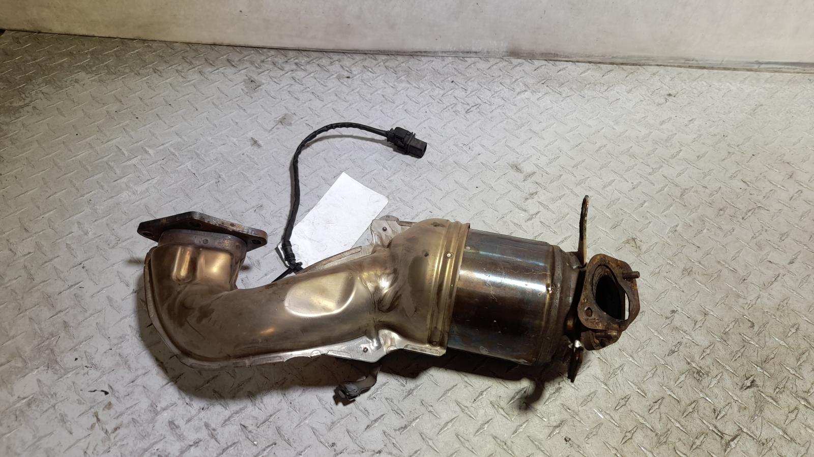 View Auto part Catalytic Converter Volkswagen Golf 2010