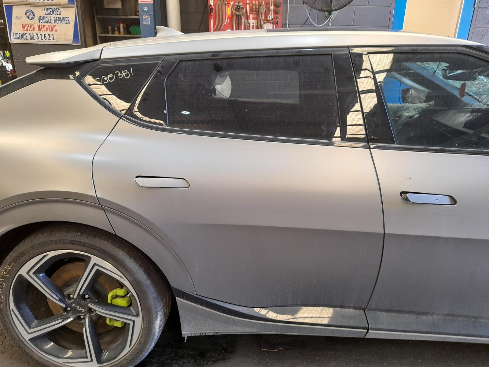 View Auto part Right Rear Door Sliding Kia Ev6 2023