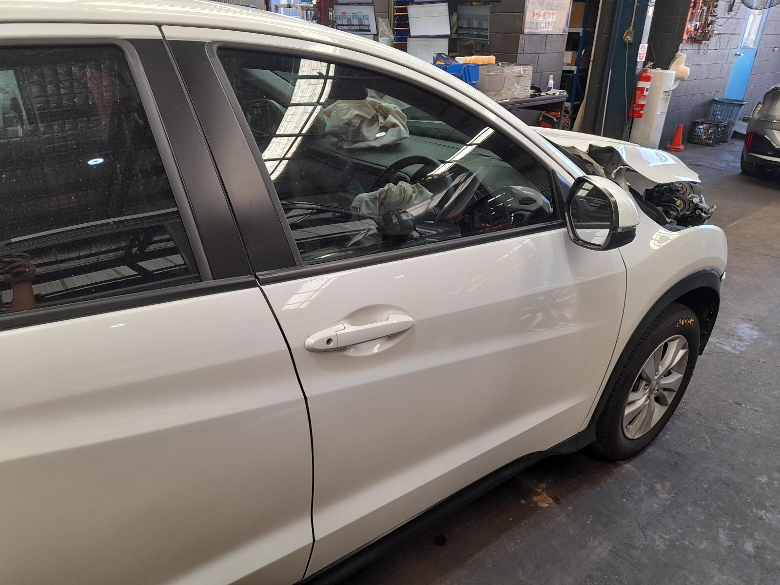 View Auto part Right Front Door Honda Hrv 2019