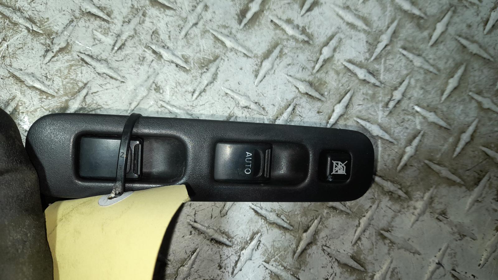 View Auto part Pwr Dr Wind Switch Suzuki Jimny 2010