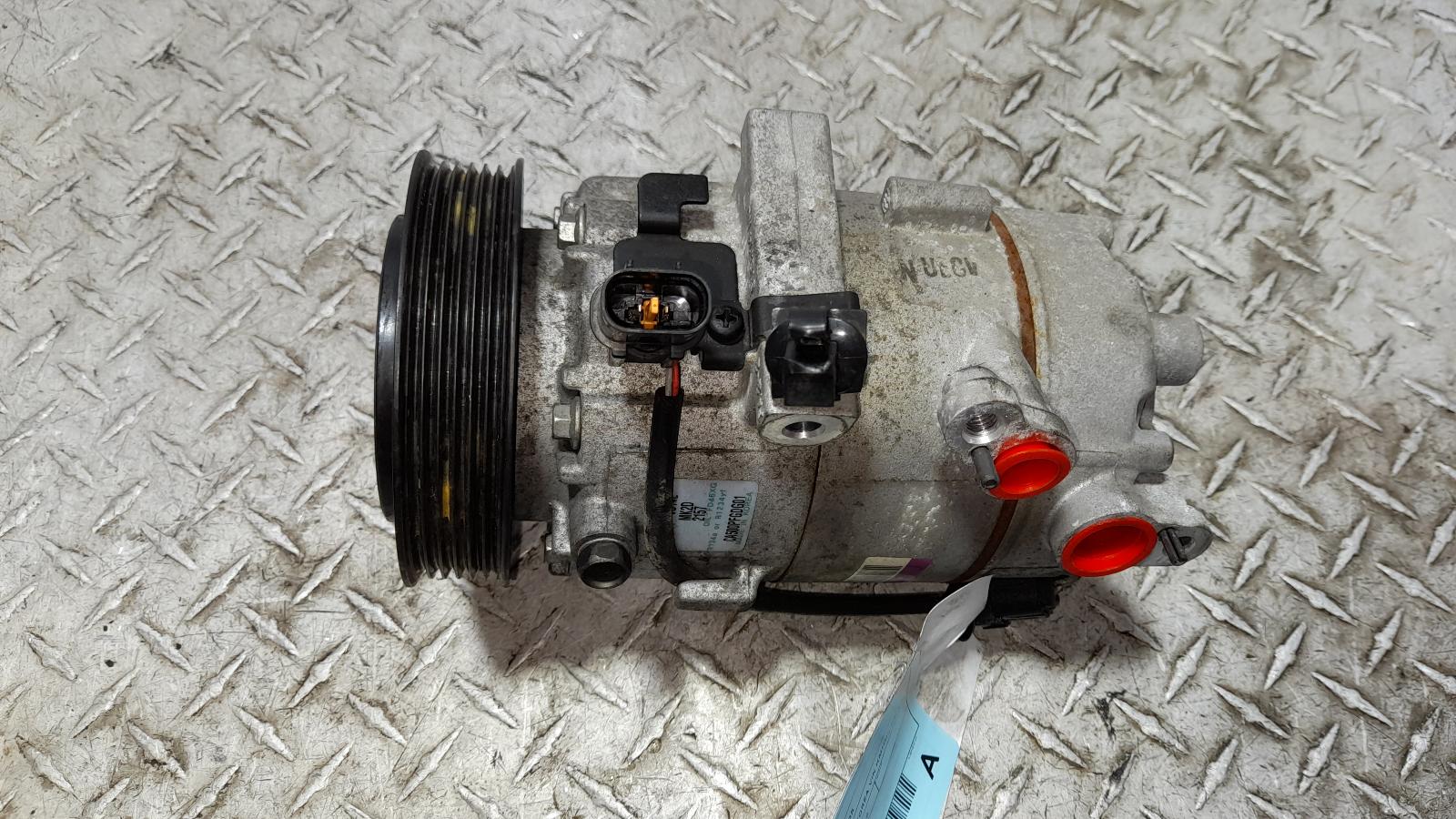 View Auto part A/C Compressor Hyundai I30 2018