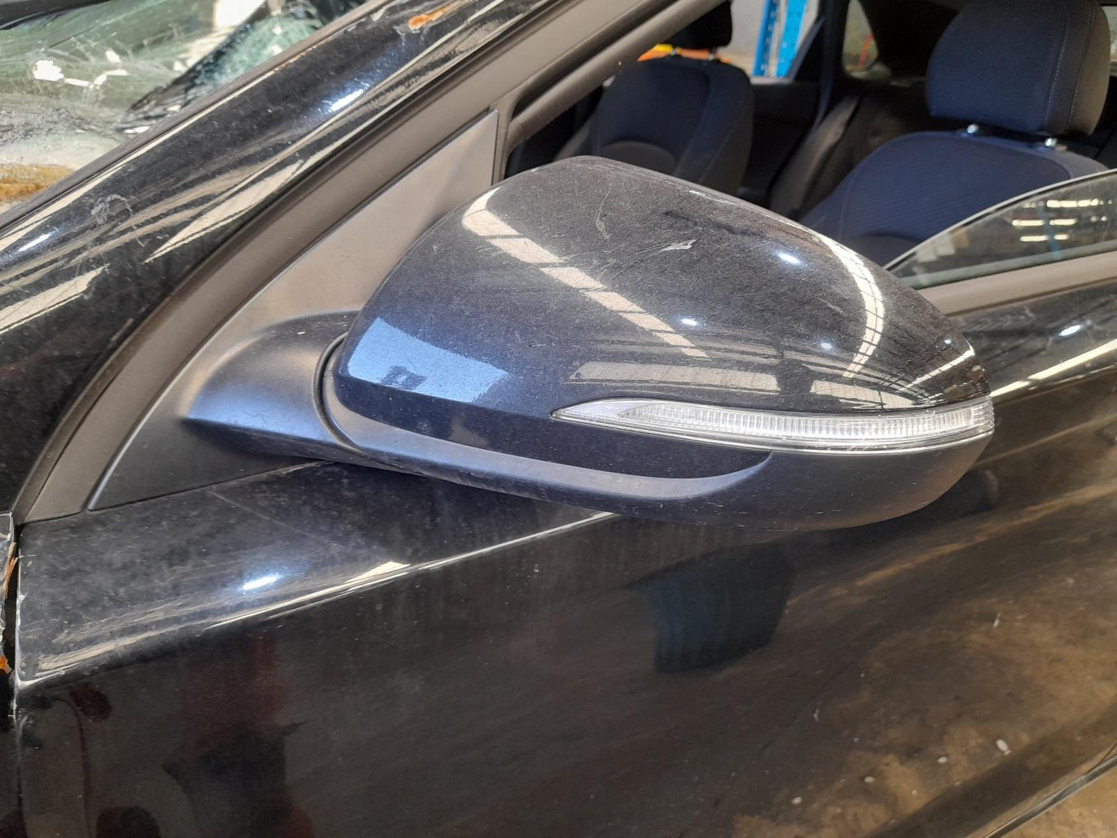 View Auto part Left Door Mirror Hyundai I30 2018