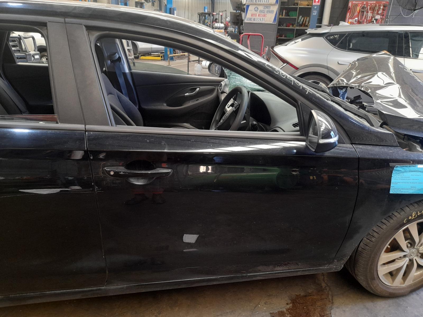 View Auto part Right Front Door Hyundai I30 2018