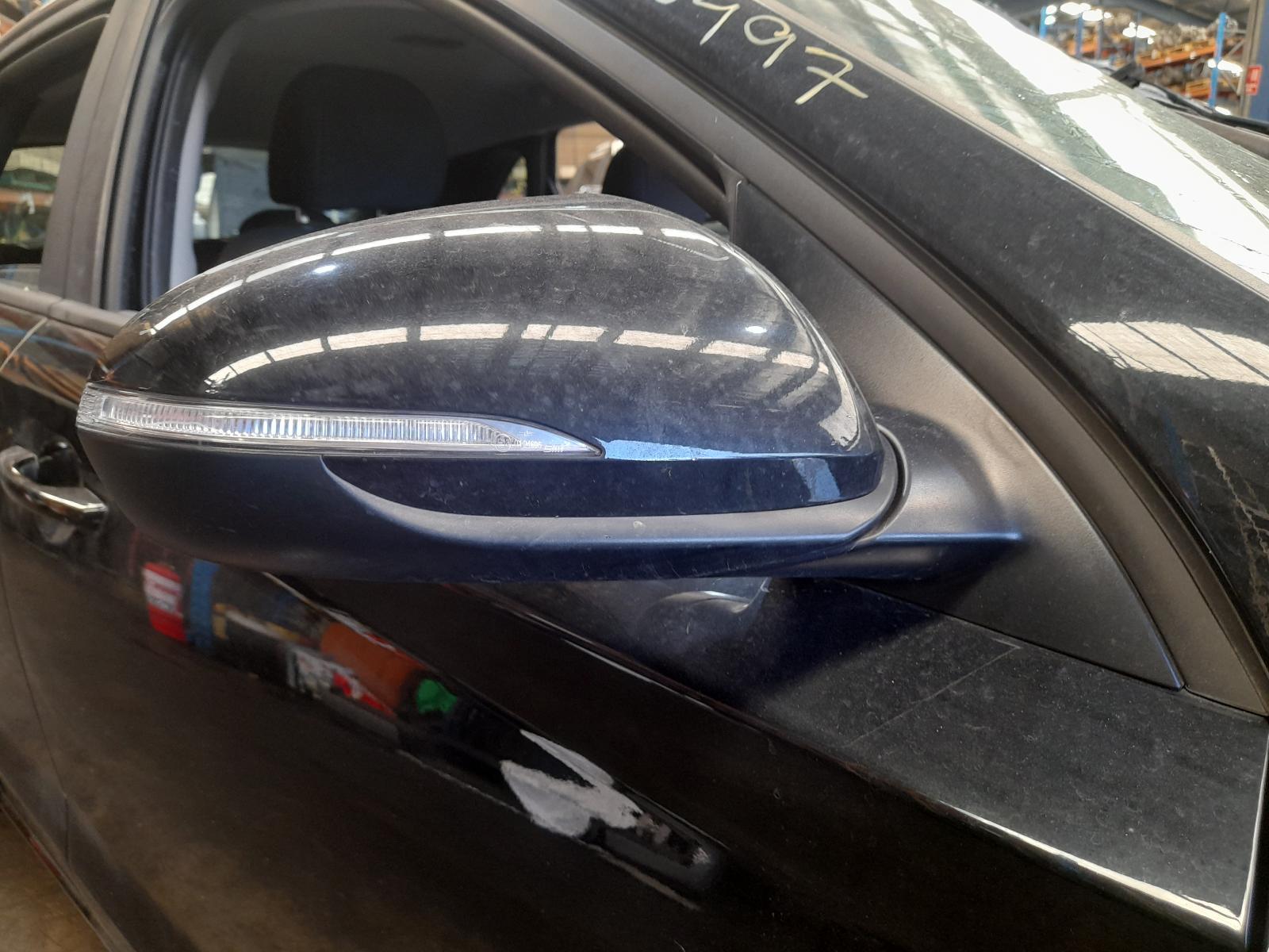 View Auto part Right Door Mirror Hyundai I30 2018