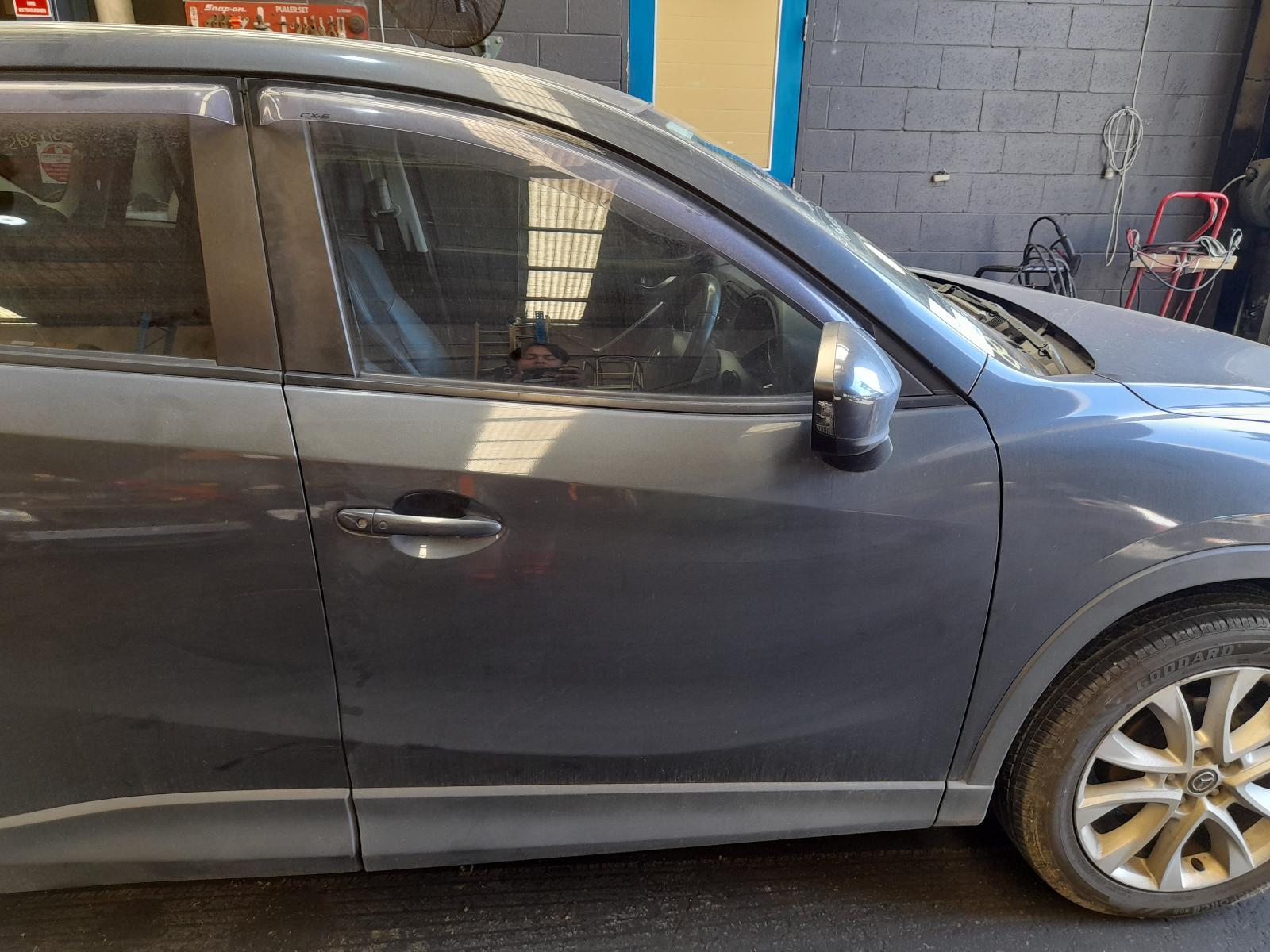 View Auto part Right Front Door Mazda Cx5 2012